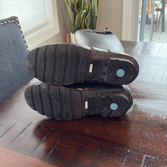 Matte Black Hunter Boots - Size 7 - Picture 4 of 12